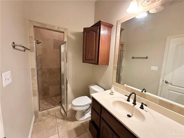 2423 E 21st Street, Mission, TX 78572