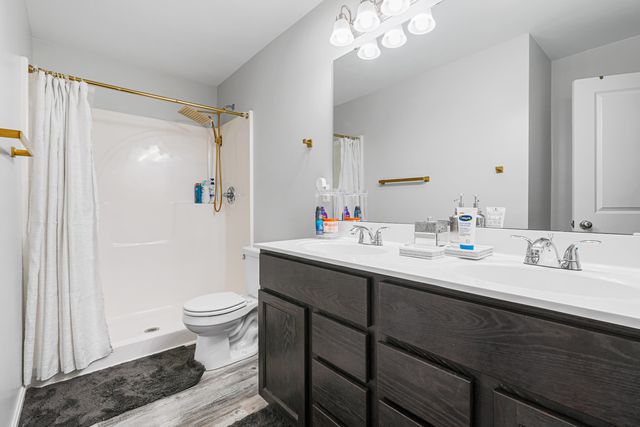 1903 Farmhouse Way, Florence, KY 41042