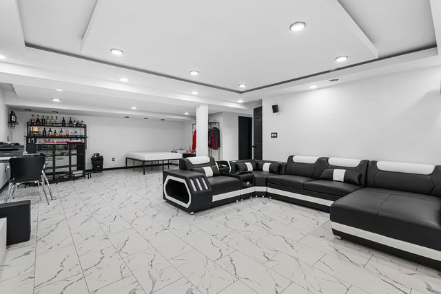 1903 Farmhouse Way, Florence, KY 41042