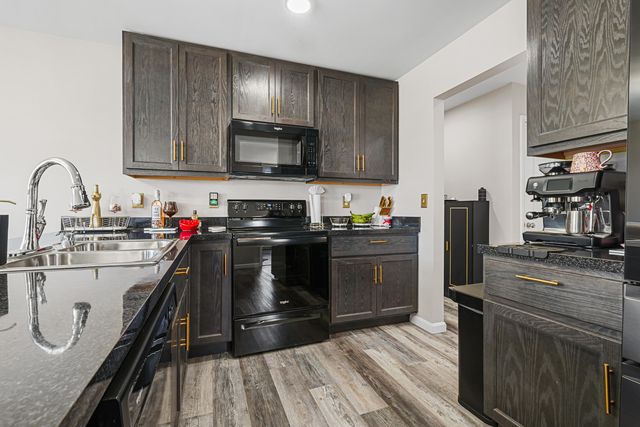 1903 Farmhouse Way, Florence, KY 41042