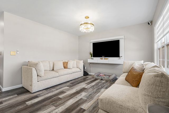 1903 Farmhouse Way, Florence, KY 41042