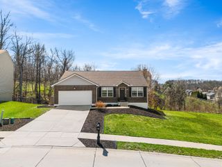 1903 Farmhouse Way, Florence, KY 41042