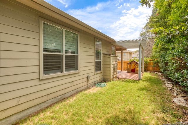 211 Aster Trail, San Antonio, TX 78256
