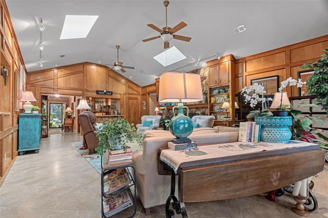 89 Heatley Street, Trinity, TX 75862