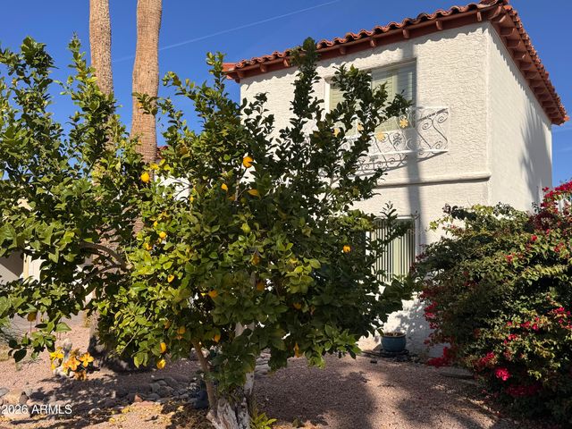 7660 E HIGHLAND Avenue, Scottsdale, AZ 85251