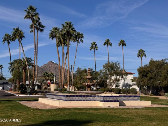 7660 E Highland Avenue, Scottsdale, AZ 85251