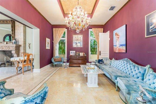 2152 COFFEE POT BOULEVARD NE, St Petersburg, FL 33704