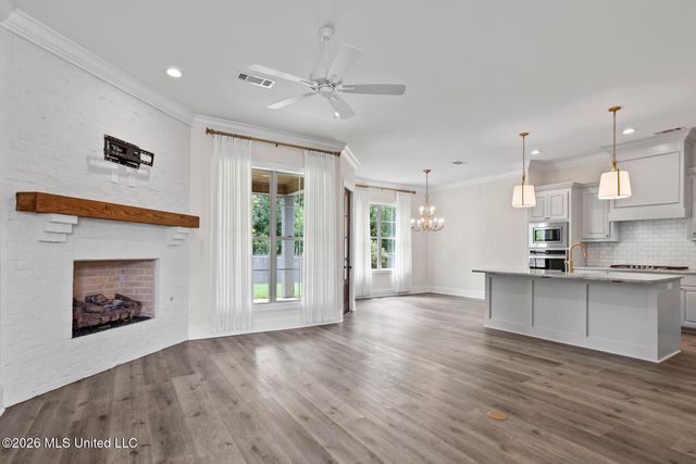 123 Freeland Lane, Clinton, MS 39056