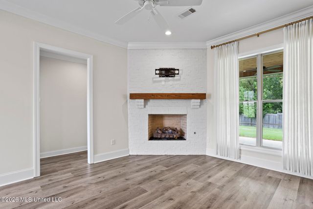123 Freeland Lane, Clinton, MS 39056