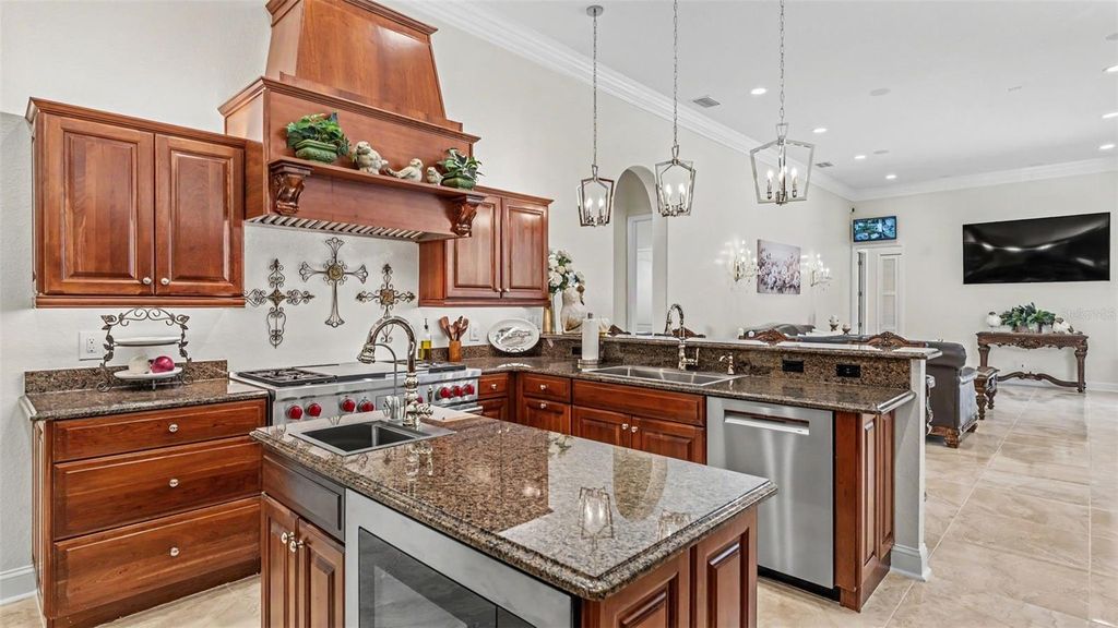 Image 25 of property listing at 2943 OAK TREE LANE, Lakeland, FL 33810