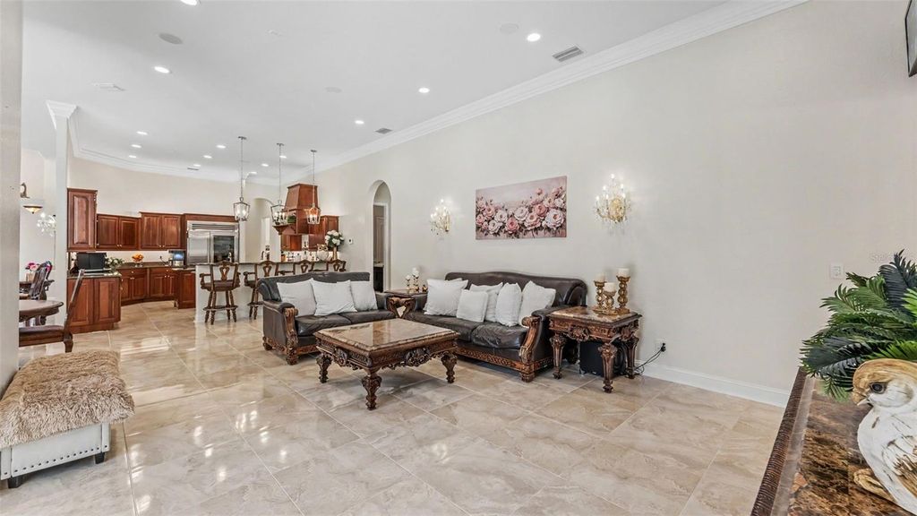 Image 33 of property listing at 2943 OAK TREE LANE, Lakeland, FL 33810