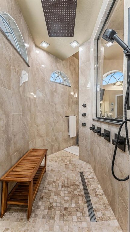 Image 42 of property listing at 2943 OAK TREE LANE, Lakeland, FL 33810