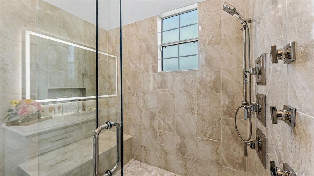 Image 47 of property listing at 2943 OAK TREE LANE, Lakeland, FL 33810