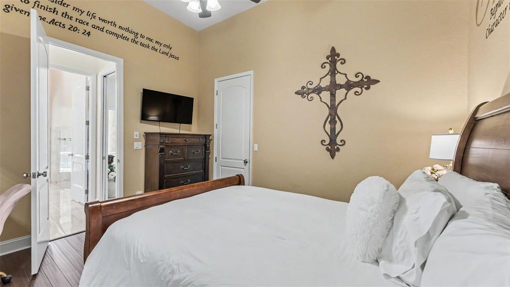 Image 51 of property listing at 2943 OAK TREE LANE, Lakeland, FL 33810