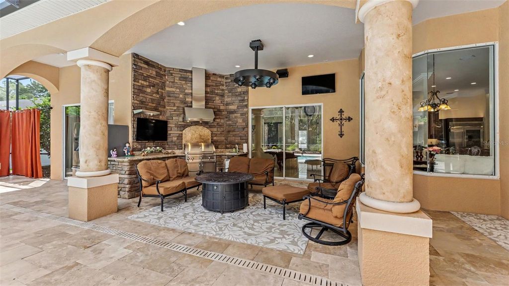 Image 57 of property listing at 2943 OAK TREE LANE, Lakeland, FL 33810