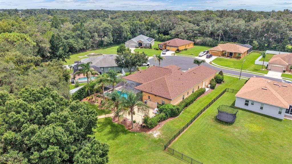 Image 74 of property listing at 2943 OAK TREE LANE, Lakeland, FL 33810