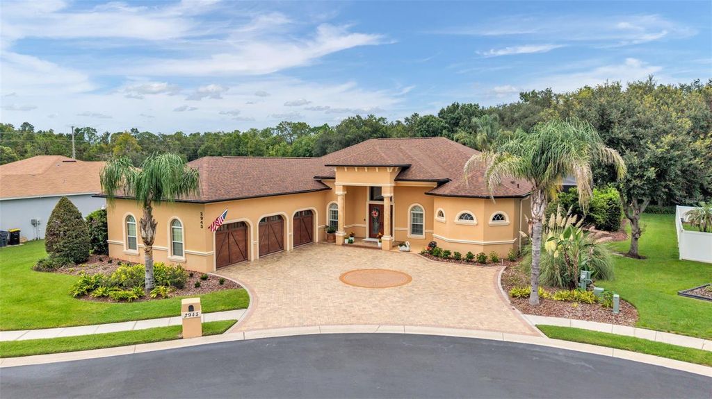 Image 76 of property listing at 2943 OAK TREE LANE, Lakeland, FL 33810