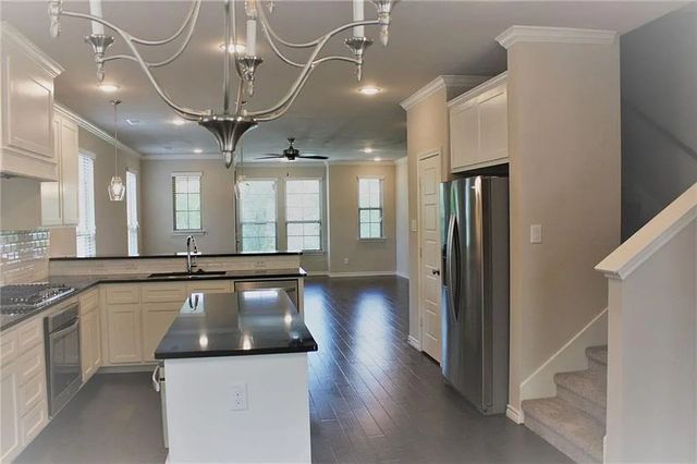 2609 & 2611 Mccart Avenue, Fort Worth, TX 76110