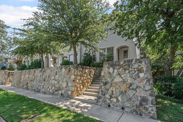 2609 & 2611 Mccart Avenue, Fort Worth, TX 76110