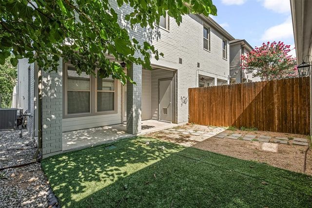2609 & 2611 Mccart Avenue, Fort Worth, TX 76110