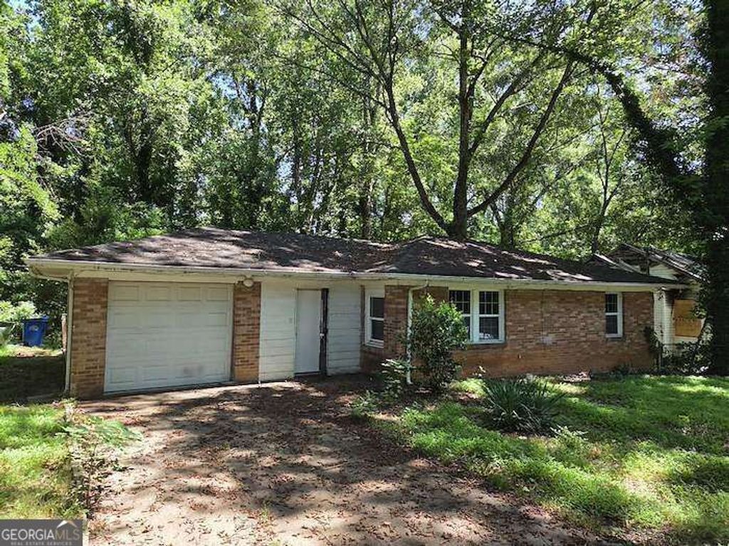 1627 Hasty Place NW, Atlanta, GA 30318