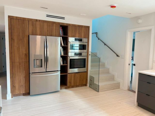 4417 SW 38th Terrace, Dania Beach, FL 33312