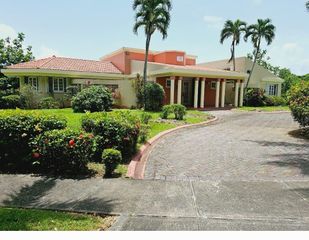 17 RECREO, Caguas, PR 00725