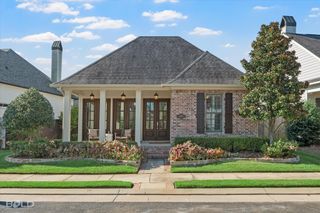 2052 Fairwoods Drive, Shreveport, LA 71106