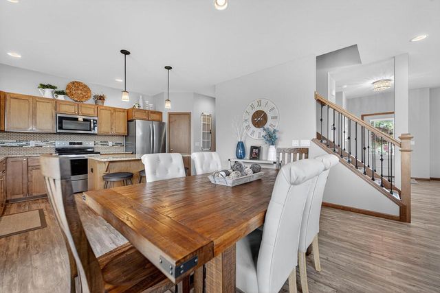 2319 Leopold Way, Sun Prairie, WI 53590