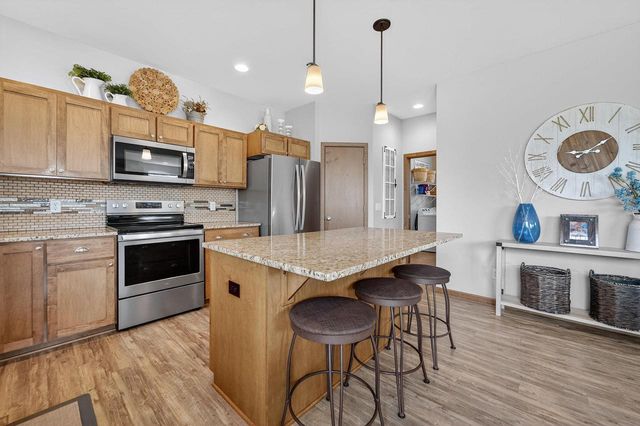 2319 Leopold Way, Sun Prairie, WI 53590