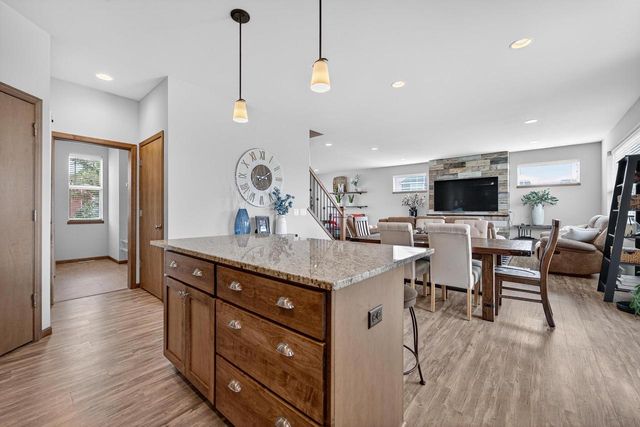 2319 Leopold Way, Sun Prairie, WI 53590