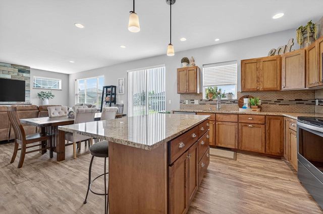 2319 Leopold Way, Sun Prairie, WI 53590