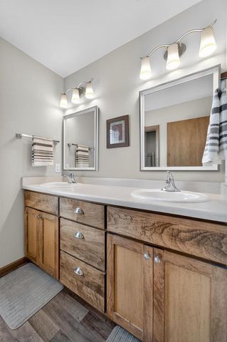 2319 Leopold Way, Sun Prairie, WI 53590