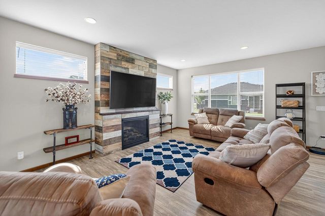 2319 Leopold Way, Sun Prairie, WI 53590