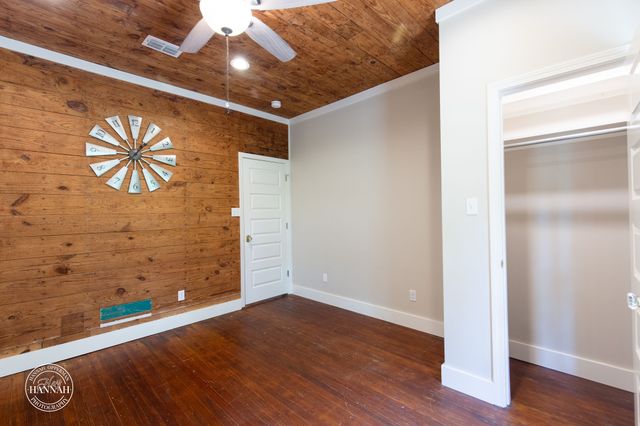 2884 Lakewood Drive, Shreveport, LA 71107