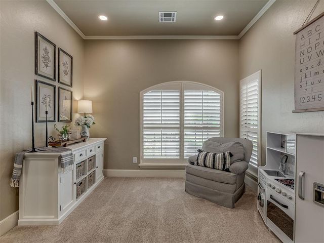 16205 Old Oak Drive, Edmond, OK 73013