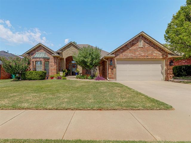 16205 Old Oak Drive, Edmond, OK 73013