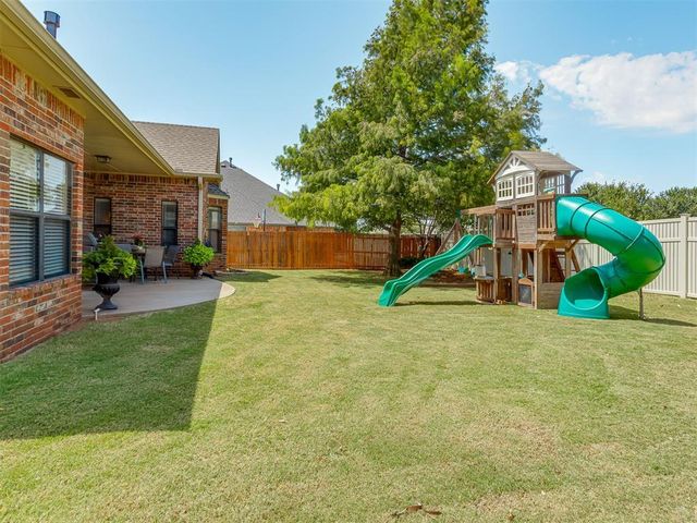 16205 Old Oak Drive, Edmond, OK 73013