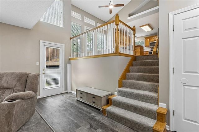 4619 SW 8th Street, Blue Springs, MO 64015