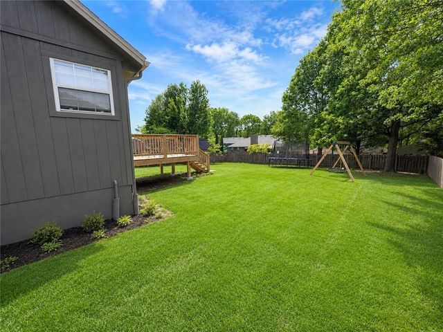 4619 SW 8th Street, Blue Springs, MO 64015