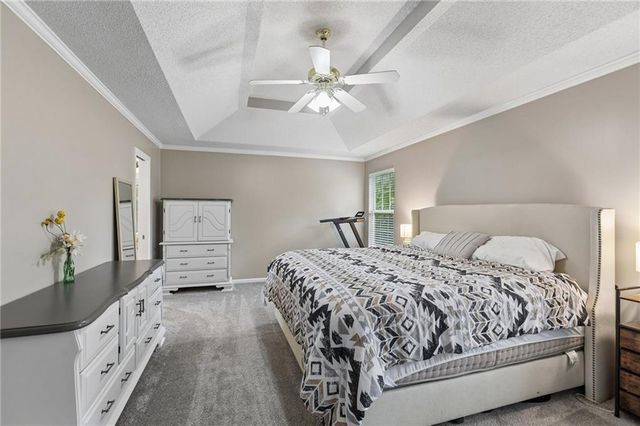 4619 SW 8th Street, Blue Springs, MO 64015