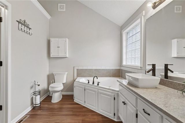 4619 SW 8th Street, Blue Springs, MO 64015