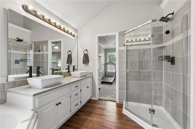 4619 SW 8th Street, Blue Springs, MO 64015