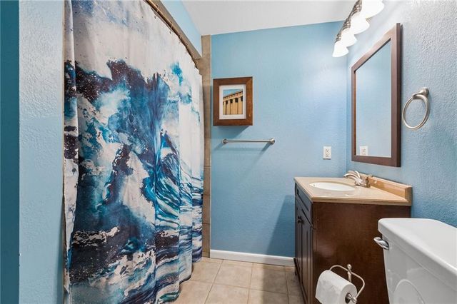 4619 SW 8th Street, Blue Springs, MO 64015