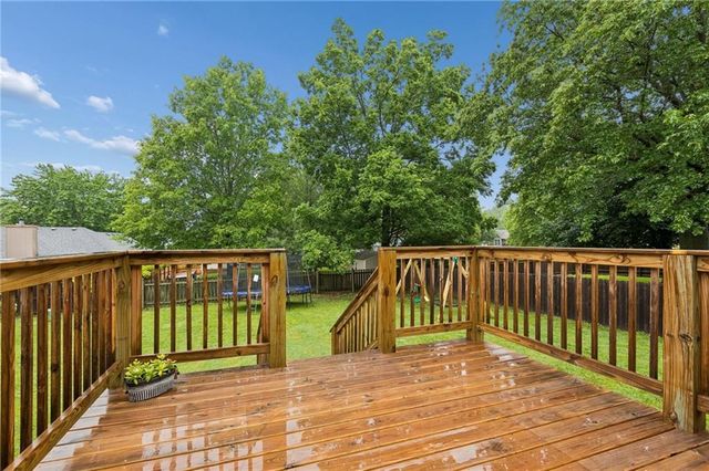 4619 SW 8th Street, Blue Springs, MO 64015