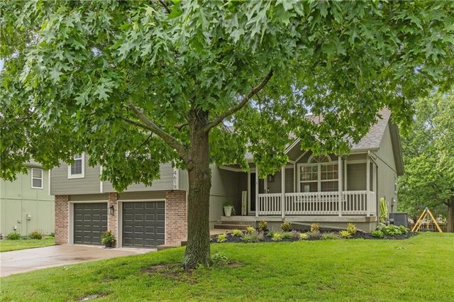 4619 SW 8th Street, Blue Springs, MO 64015