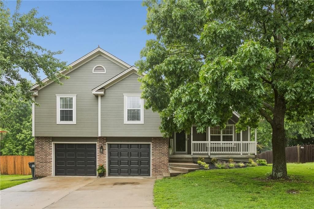4619 SW 8th Street, Blue Springs, MO 64015
