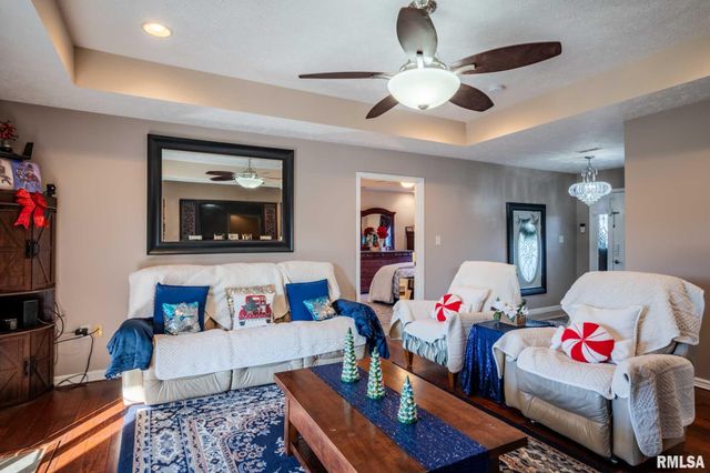 411 PRINCE Lane, Herrin, IL 62948