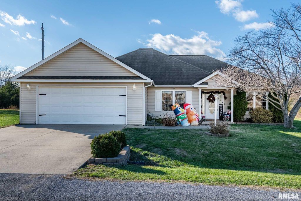 411 PRINCE Lane, Herrin, IL 62948