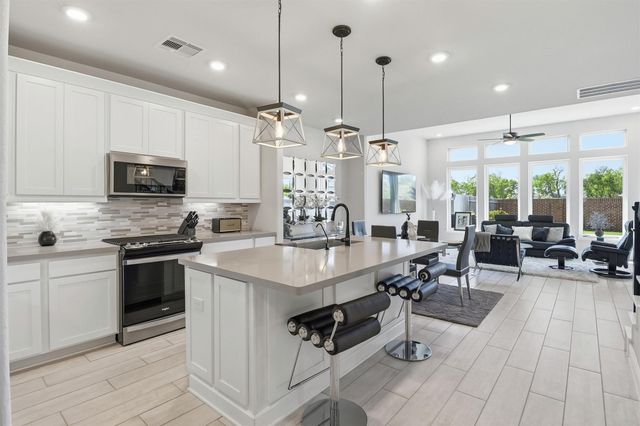 10126 Water Harbor Drive, Missouri City, TX 77459